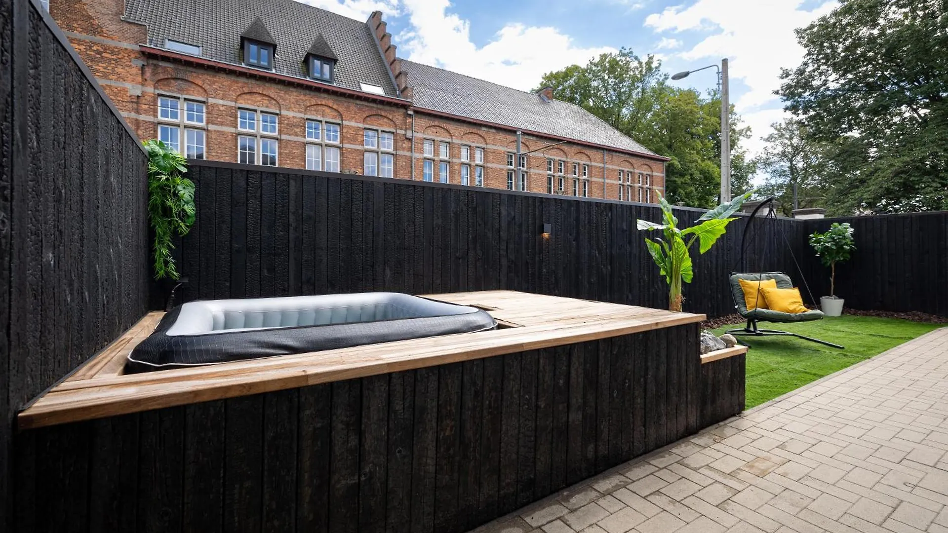 White Castle - Charleroi Airport Bed & Breakfast Belgium